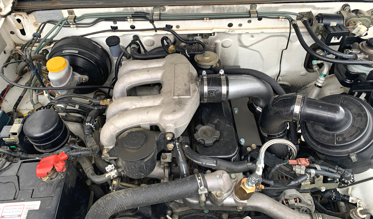 1999 Nissan Navara engine bay After Turbo kit fitted